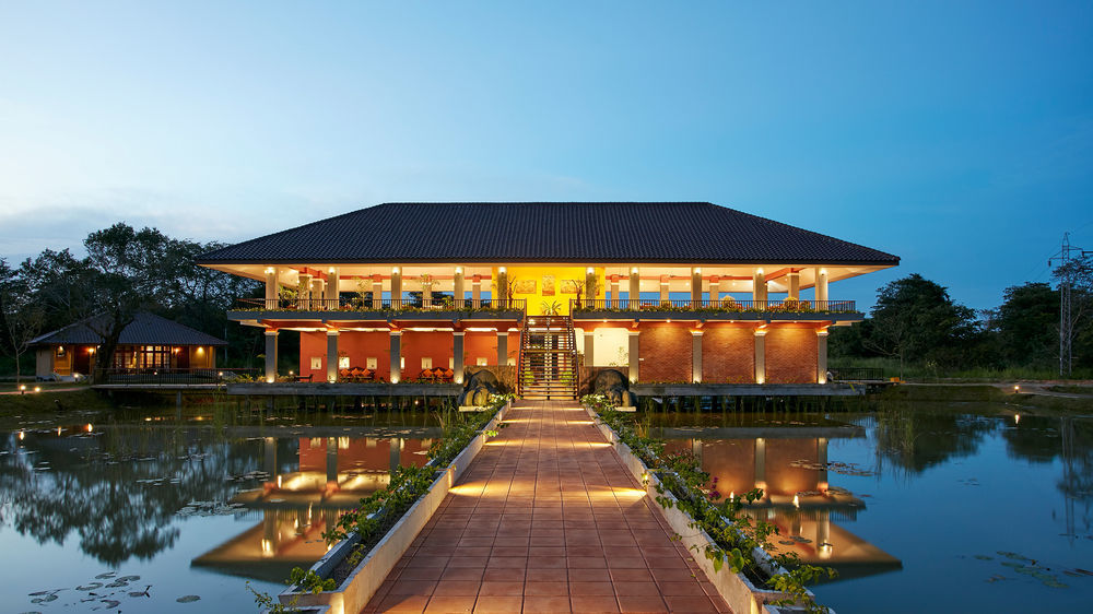 Seerock The King'S Domain Sigiriya Exterior photo